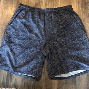 Men’s Lululemon Pace Breaker Shorts in XL